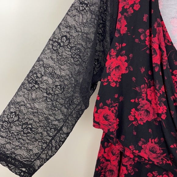 Torrid Super Soft Black Roses Lace Surplice Midi Top - Picture 7 of 15